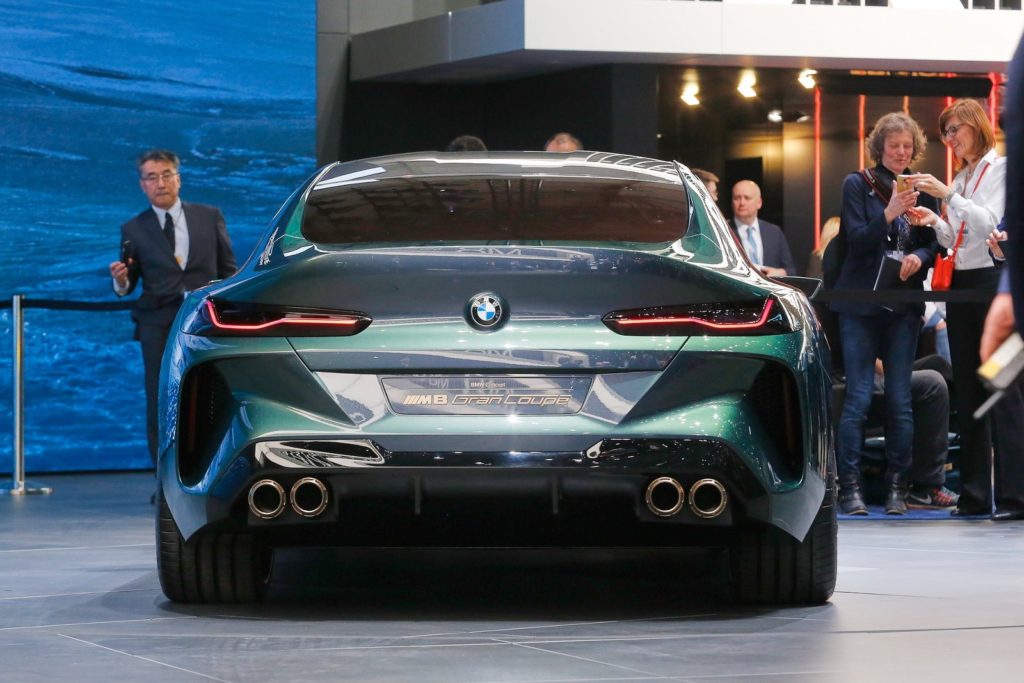 BMW M8 Gran Coupe - вид сзади