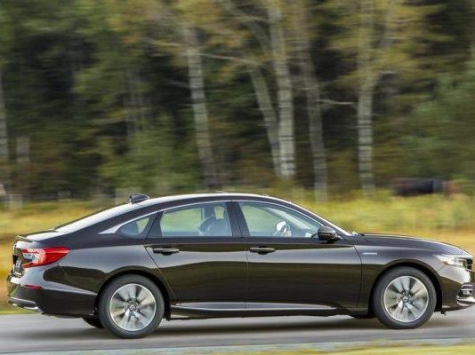 2018 honda accord hybrid направляется к дилерам Pääsivu