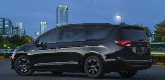 Chrysler pacifica hybrid 2019: новый внешний вид минивэна — это круто Strona główna
