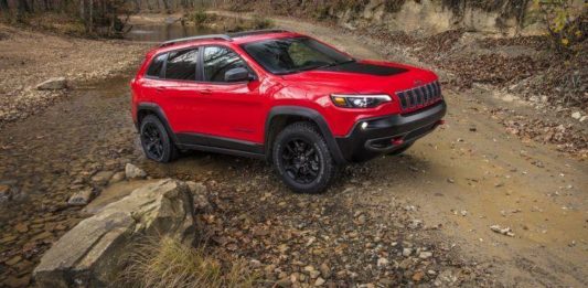 Το 2019 το jeep cherokee χτυπάει τη σκηνή στο Ντιτρόιτ Κύρια σελίδα