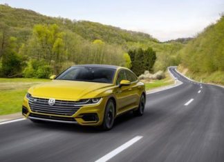 В VW Arteon 2019 будет поставляться со спортивным пакетом R-Line