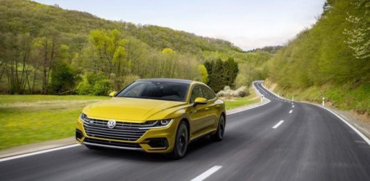 В vw arteon 2019 будет поставляться со спортивным пакетом r-line Pagina de pornire
