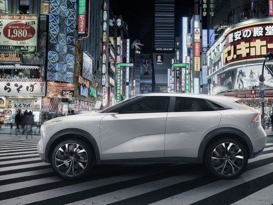 Infiniti qx inspiration: потенциал пустого пространства и искусство оригами ホームページ