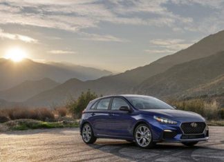 Hyundai Elantra GT N Line: sporty looks, compactness and low cost