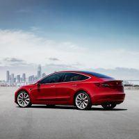 Тесла выходит на финишную прямую проекта «Доступное EV» с базовой моделью Tesla Model 3