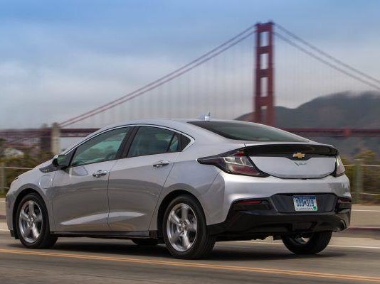 Краткий обзор на chevrolet volt 2019 Page d'accueil