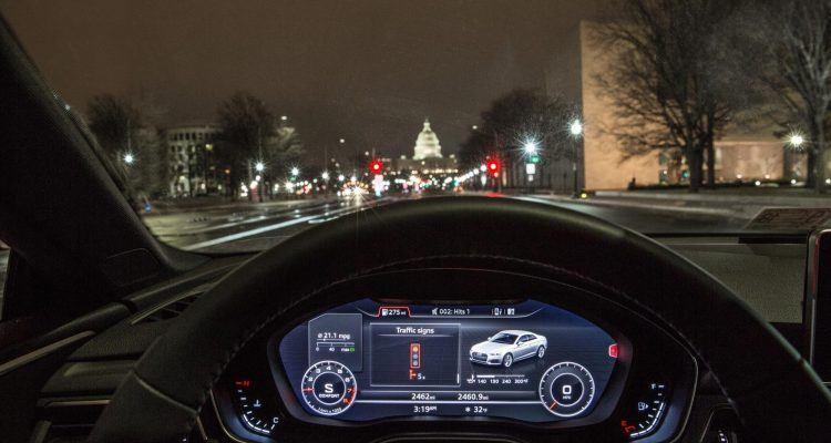Audi (Audio AI) научились «разговаривать» с светофорами