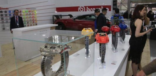 Brembo демонстрирует следующий gen, высокопроизводительный суппорт в нью-йорке Pagina de pornire