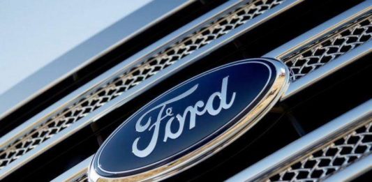 Руководство ford претерпевает изменения Page d'accueil