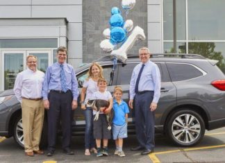First Subaru Ascent 2019: Road hit