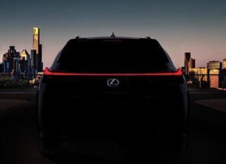 Lexus crossover UX - première op Autosalon van Genève 2018