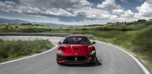 Maserati берет на себя ветреный город Page d'accueil
