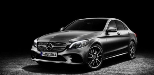 Mercedes c-class проходит реинжиниринг и будет обновлен к 2019 году Начална страница