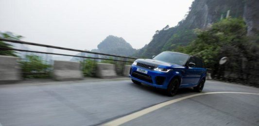 Range rover sport svr только что превысил ferrari Hauptseite