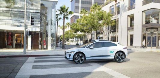 Партнерство jaguar land rover и waymo связано с автономным автомобилем 홈 페이지