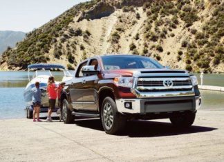 2018 Toyota Tundra CrewMax 1794 Edition Обзор