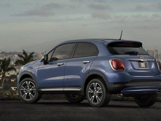 2018 fiat 500x blue sky edition прибывает Головна сторінка