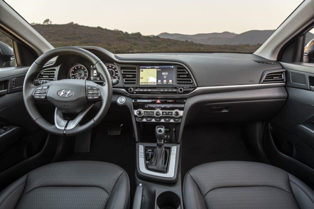 Hyundai presenterar uppdaterad Elantra 2019