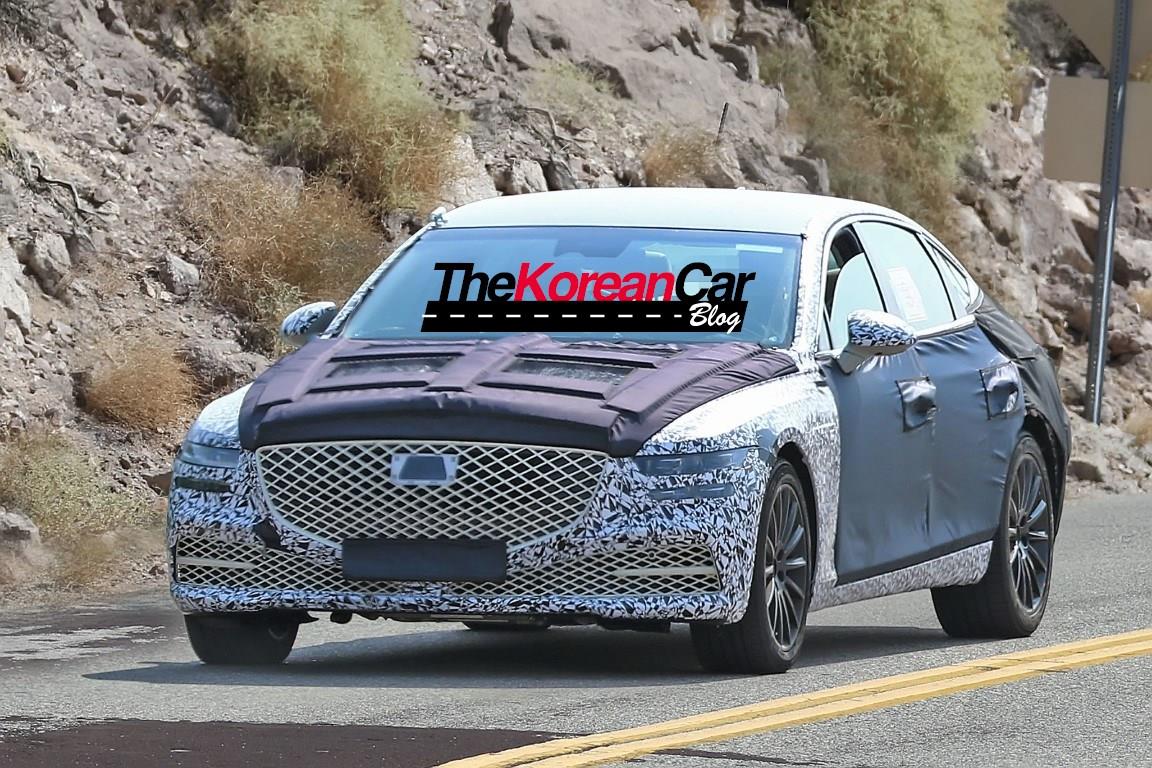 Genesis G80 Spied showing off its front grille