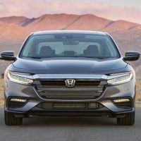Honda Insight 2019 с расходом 1 галлон на 55 миль (MPG)