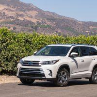 Toyota Highlander Hybrid Limited Platinum 2018: Обзор
