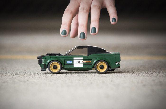 Этот набор Mustang LEGO 1968 года заставил нас перестать расти