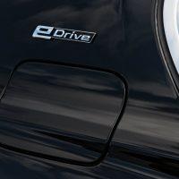 BMW 740e xDrive iPerformance 2018: Обзор