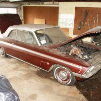 Garajul lui Autogod: descoperiri uimitoare de mașini în depozitul de vechituri