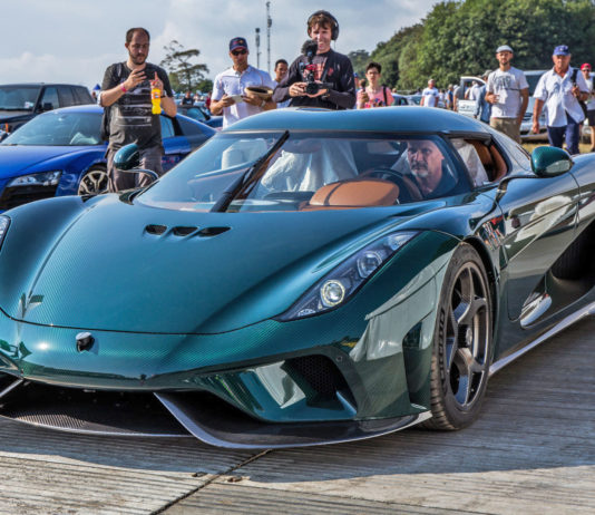 Koenigsegg (кёнигсегг): в небо, в погоне за мечтой Головна сторінка