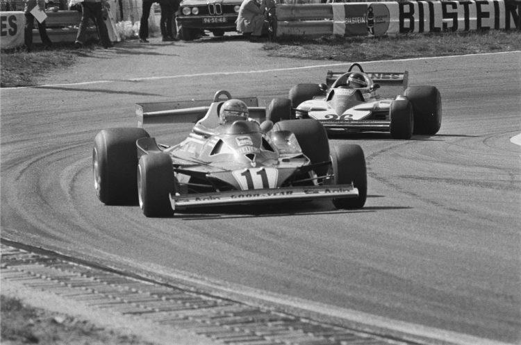 Ники Лауда на Гран-при Голландии 1977 года, через год после жуткой аварии