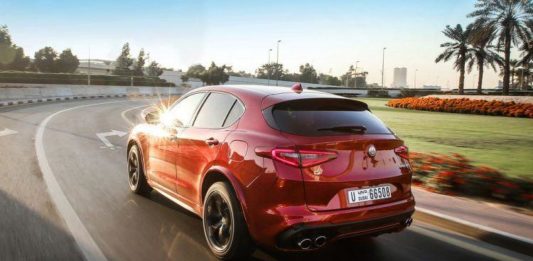 2018 alfa romeo stelvio quadrifoglio: настоящая итальянская вспышка 홈 페이지