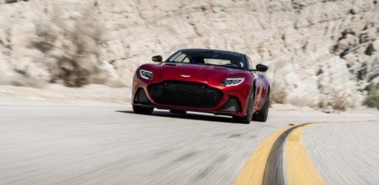 Aston martin dbs superleggera вне конкуренции Pagina de pornire