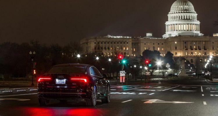 Транспортные средства Audi могут теперь «разговаривать» с светофорами в Вашингтоне, округ Колумбия
