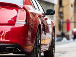 Обзор chrysler 300 2019 года: доступный автомобиль представительского уровня Strona główna