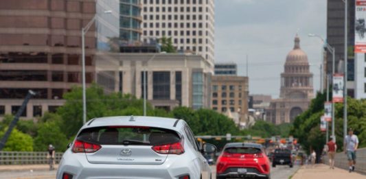 Цена на hyundai veloster 2019 года начинается с 18500 долларов сша 홈 페이지