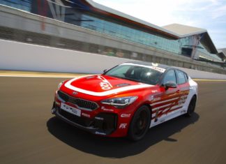 Kia UK представляет одноразовый трековый автомобиль Stinger GT420