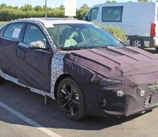 Hyundai elantra следующего поколения шпионил впервые 홈 페이지