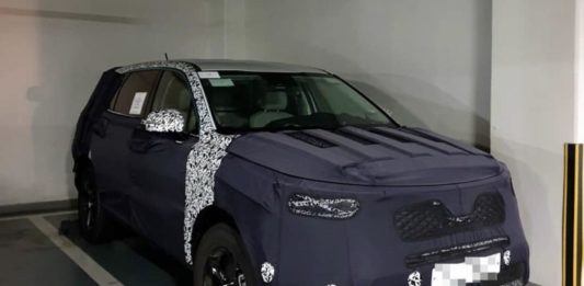 Новые шпионские снимки 2020 kia sorento spied inside на автостоянке Ana Sayfa
