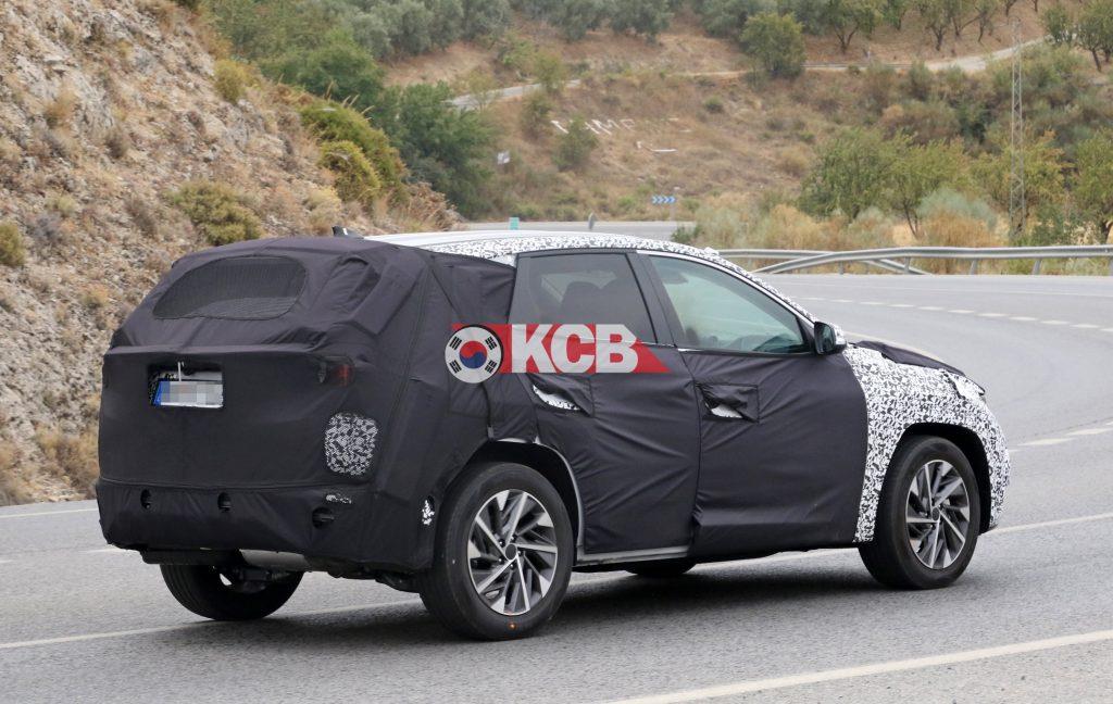 Hyundai Tucson следующего поколения, шпионящий без переднего камуфляжа