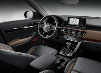 Kia раскрывает интерьер компактного внедорожника Seltos