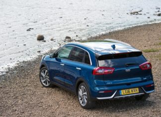 Гибридные и подключаемые гибридные модели Kia Recall Niro в Великобритании