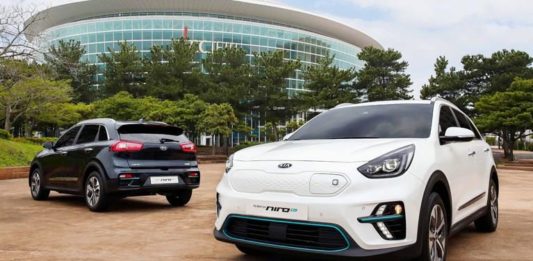 Kia niro ev показан с 300 и 450 км диапазона 홈 페이지