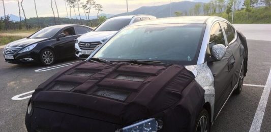Hyundai elantra 2019 с новыми деталями на тест-муле Page d'accueil