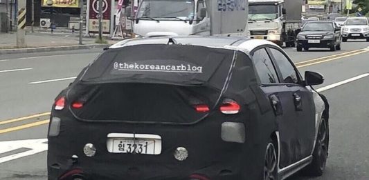 Hyundai i30 fastback n перед дебютом в париже 홈 페이지