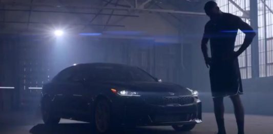 Kia motors america дразнит леброн джеймс стингер gt edition Головна сторінка