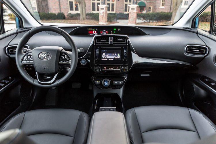 Обзор Toyota Prius XLE AWD-e 2019 года: долгожданное дополнение