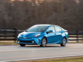 Обзор toyota prius xle awd-e 2019 года: долгожданное дополнение Ana Sayfa