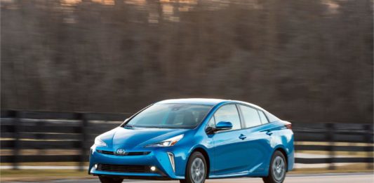 Обзор toyota prius xle awd-e 2019 года: долгожданное дополнение Pagina de pornire