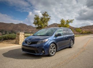 Обзор Toyota Sienna 2020 года: победитель для семей? Мы поехали, чтобы узнать