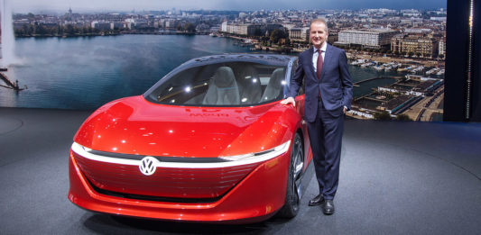Volkswagen - marka samochodów premium dla każdego Herbert Disa w tle elektrycznego samochodu koncepcyjnego VW